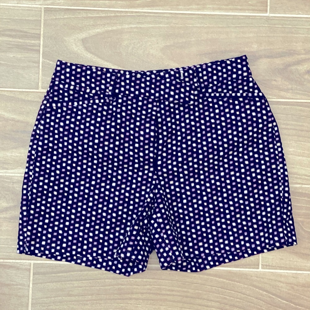 Women’s shorts with sliding clip